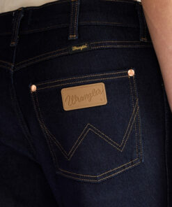 Wrangler Wrancher Bootcut jean i mörkblå denim