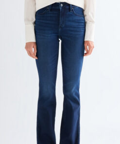 Wrangler bootcut jean i mörkblå stretch-denim