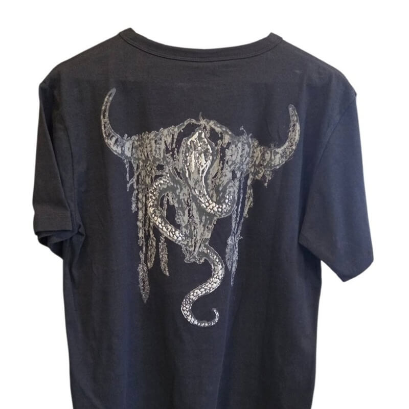 Svart T-shirt med tryck på ryggen